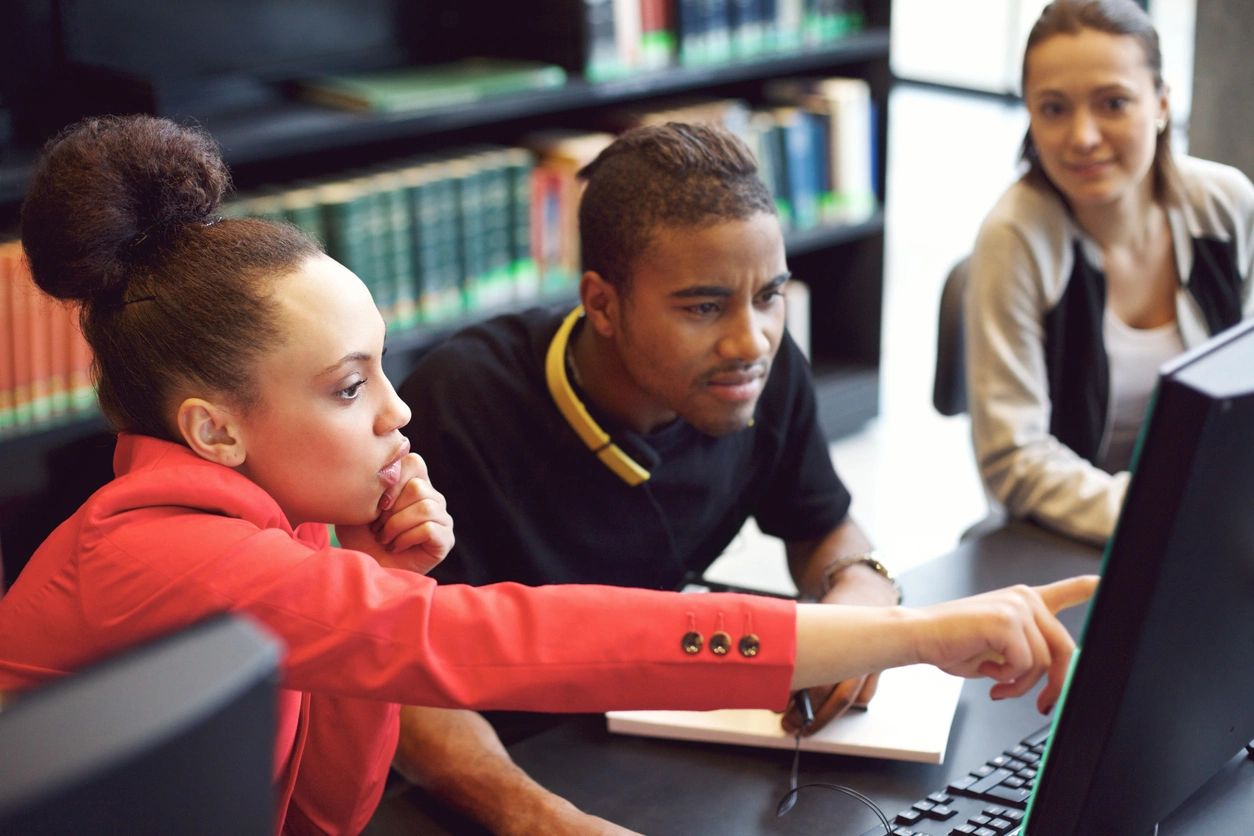Students and instructor in a collaborative learning session